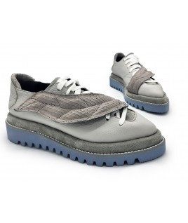 Wink at me Shoes in Grey